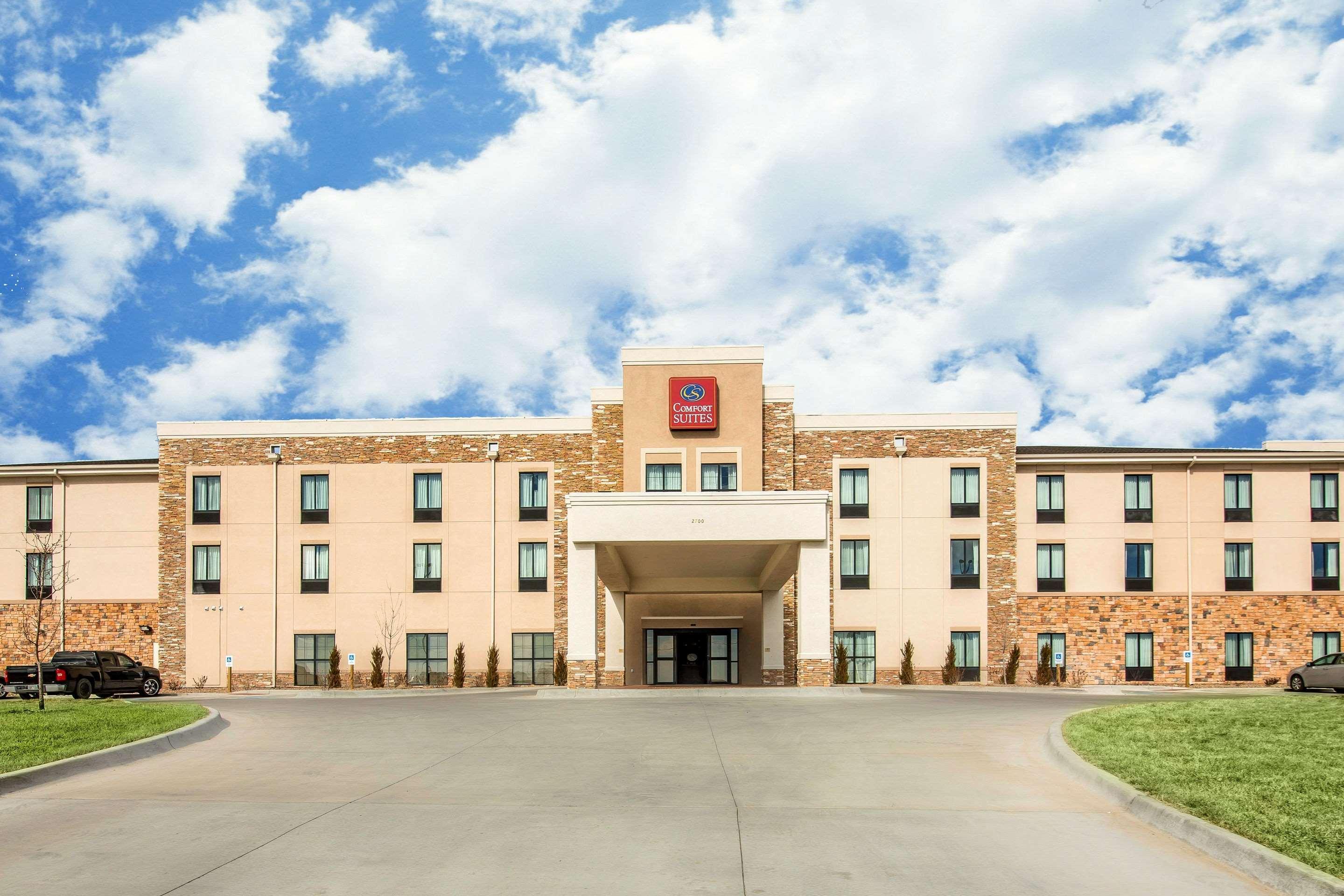 Comfort Suites - Додж-Сити Экстерьер фото