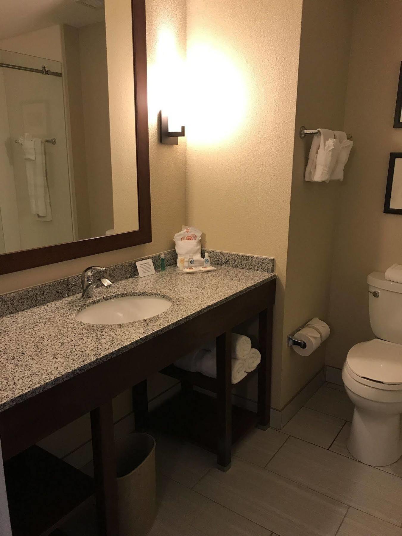 Comfort Suites - Додж-Сити Экстерьер фото